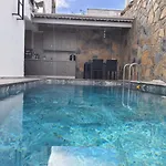 Seaside Sunrise Sea View, Fully Private Pool * アキアーラ