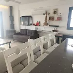 ヴィラ Seaside Sunrise Sea View, Fully Private Pool アキアーラ