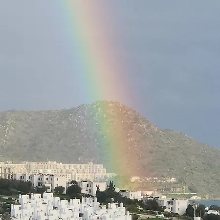 Seaside Sunrise Sea View, Fully Private Pool アキアーラ