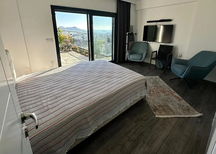 Seaside Sunrise Sea View, Fully Private Pool *